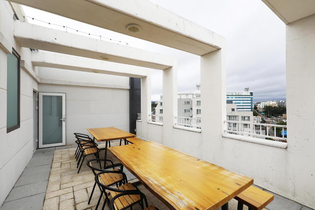 Cornerstone Hotel Szogüpho Kültér fotó