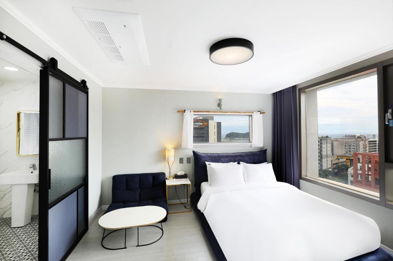 Cornerstone Hotel Szogüpho Kültér fotó