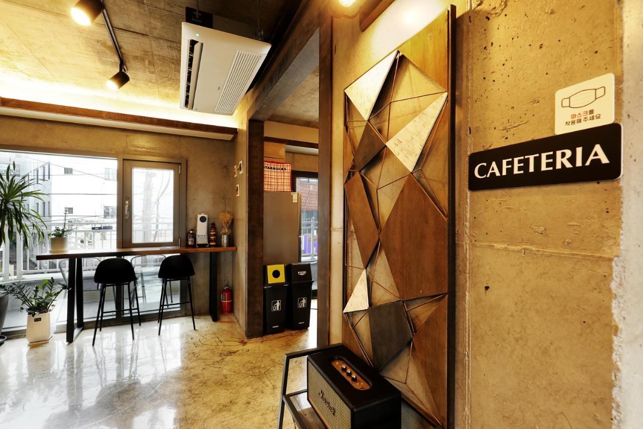 Cornerstone Hotel Szogüpho Kültér fotó
