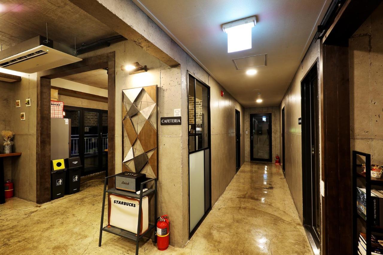 Cornerstone Hotel Szogüpho Kültér fotó